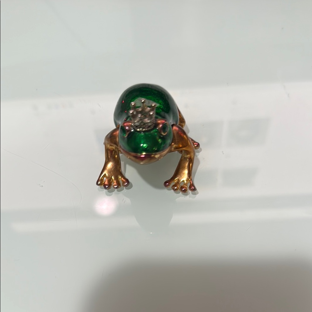 Frog Prince Trinket Box Green Gold   Magnetic Closure - Picture 2 of 7
